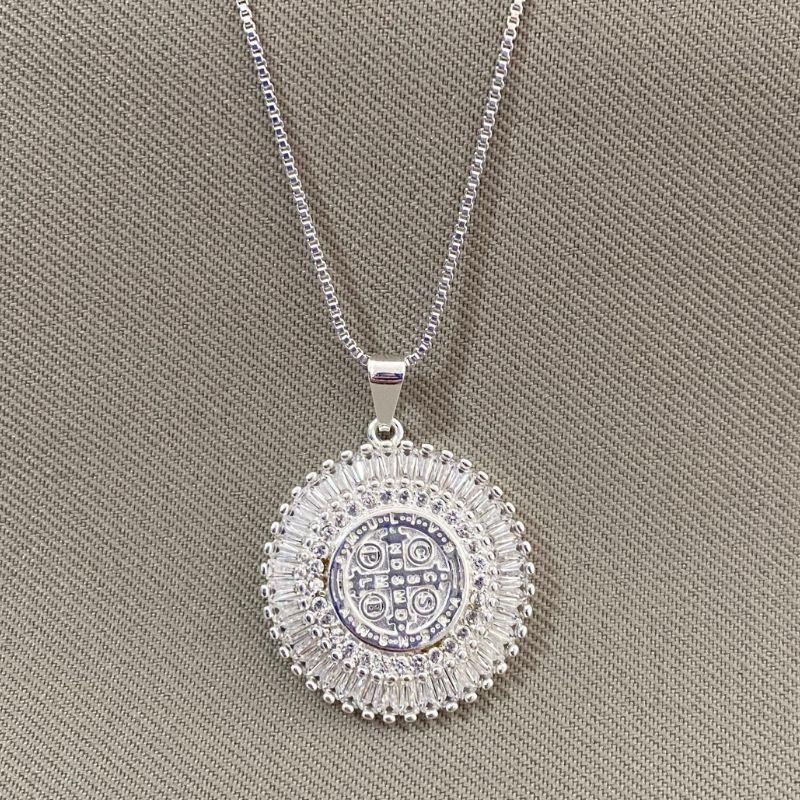 COLAR MANDALA SÃO BENTO CRAVEJADO