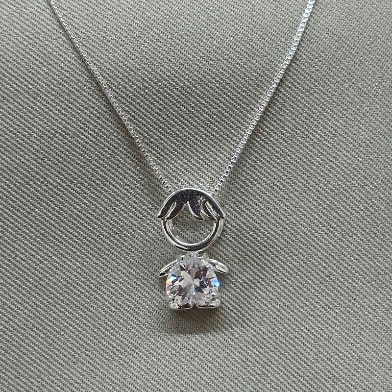 COLAR PINGENTE MENINO COM PEDRA ZIRCONIA CORAÇÃO