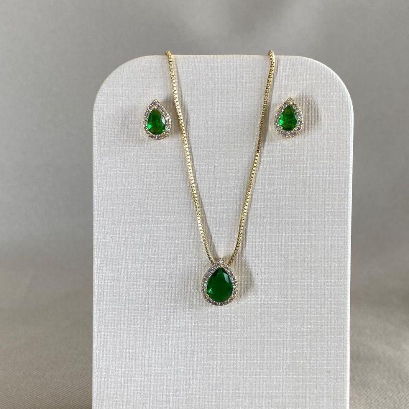 CONJUNTO GOTA ESMERALDA COM MICRO ZIRCONIA