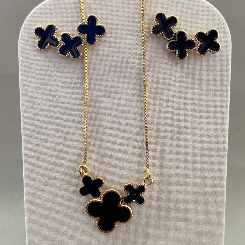 CONJUNTO TREVOS PRETOS