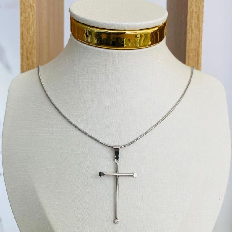 CORRENTE COM CRUZ MASCULINA