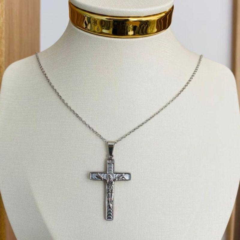 CORRENTE MASCULINA COM CRUZ