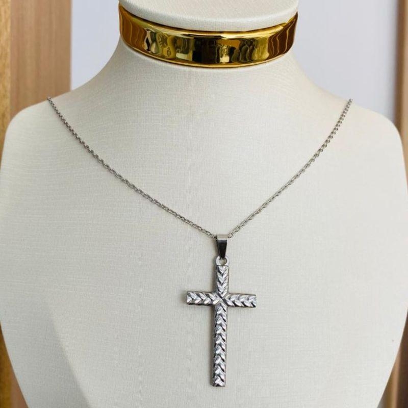 CORRENTE MASCULINA COM CRUZ