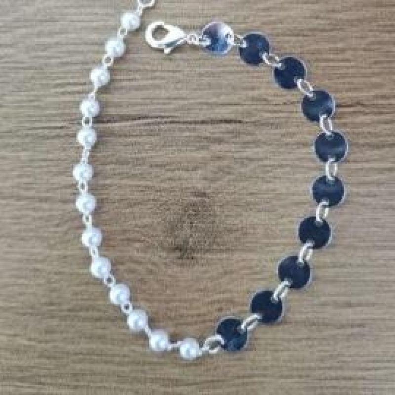 PULSEIRA BOLINHA PEROLA/PLAQUINHA REDONDA 