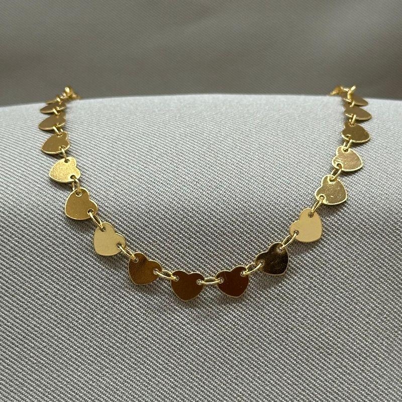 PULSEIRA CORAÇÕES PLAQUINHAS