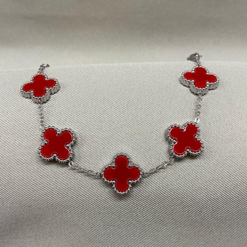 PULSEIRA PRATA 5 TREVOS VERMELHO STEEL