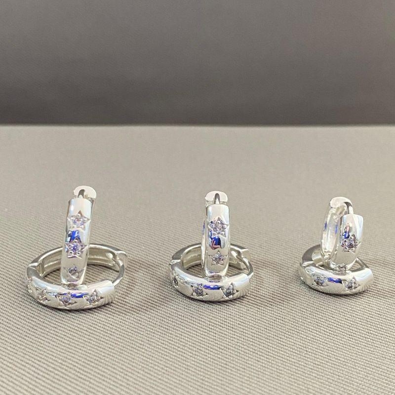 TRIO DE BRINCOS ARGOLINHA COM ESTRELAS