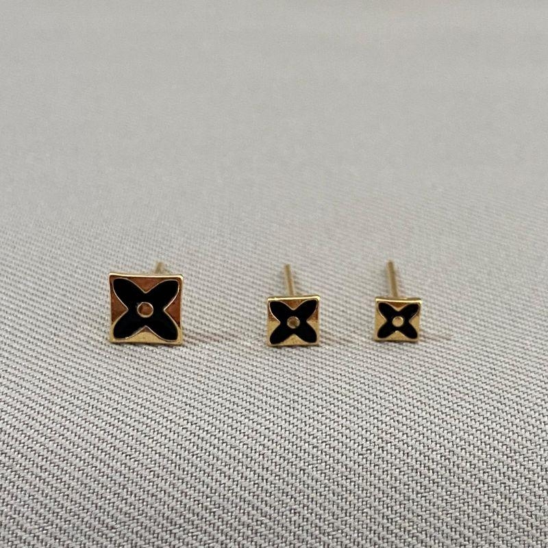 TRIO DE BRINCOS TREVO PRETO