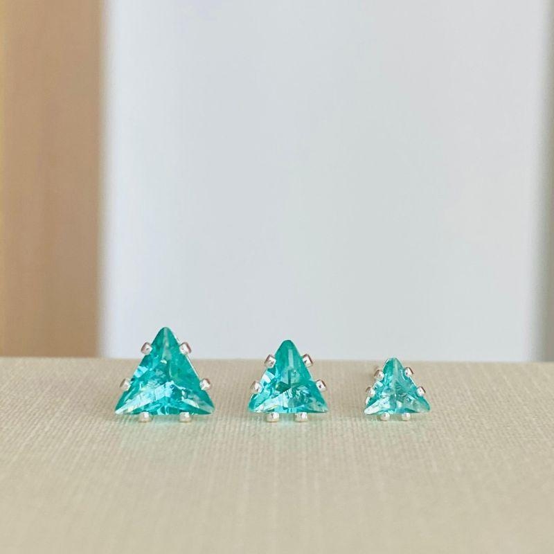 TRIO DE BRINCOS TRIANGULO VERDE