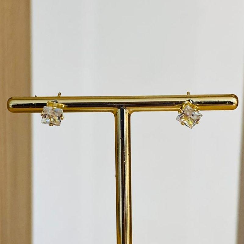 BRINCO ZIRCONIA QUADRADA M