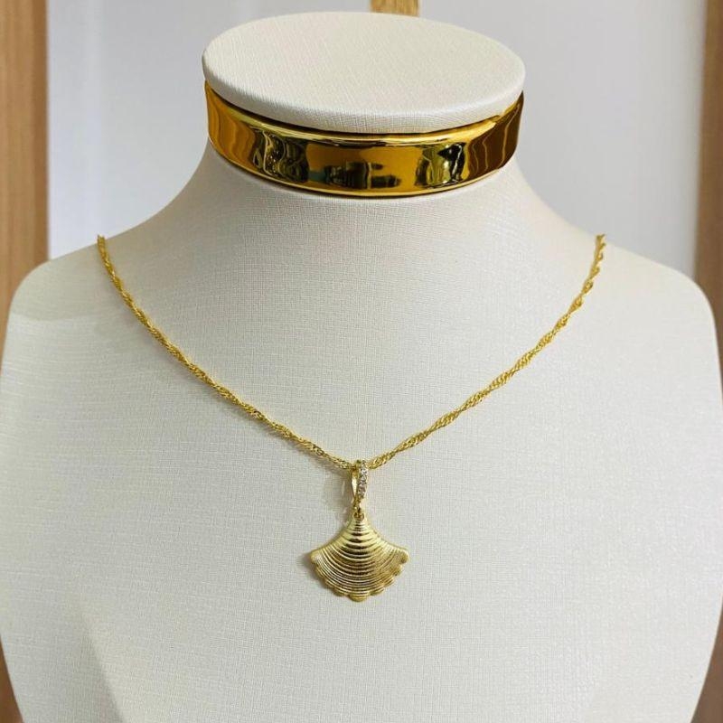 COLAR CONCHA