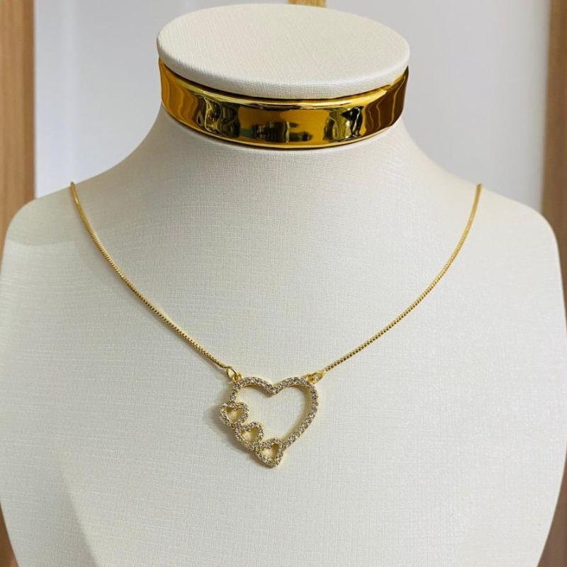 COLAR CORAÇÕES CRAVEJADO