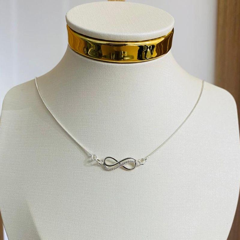 COLAR INFINITO CRAVEJADO