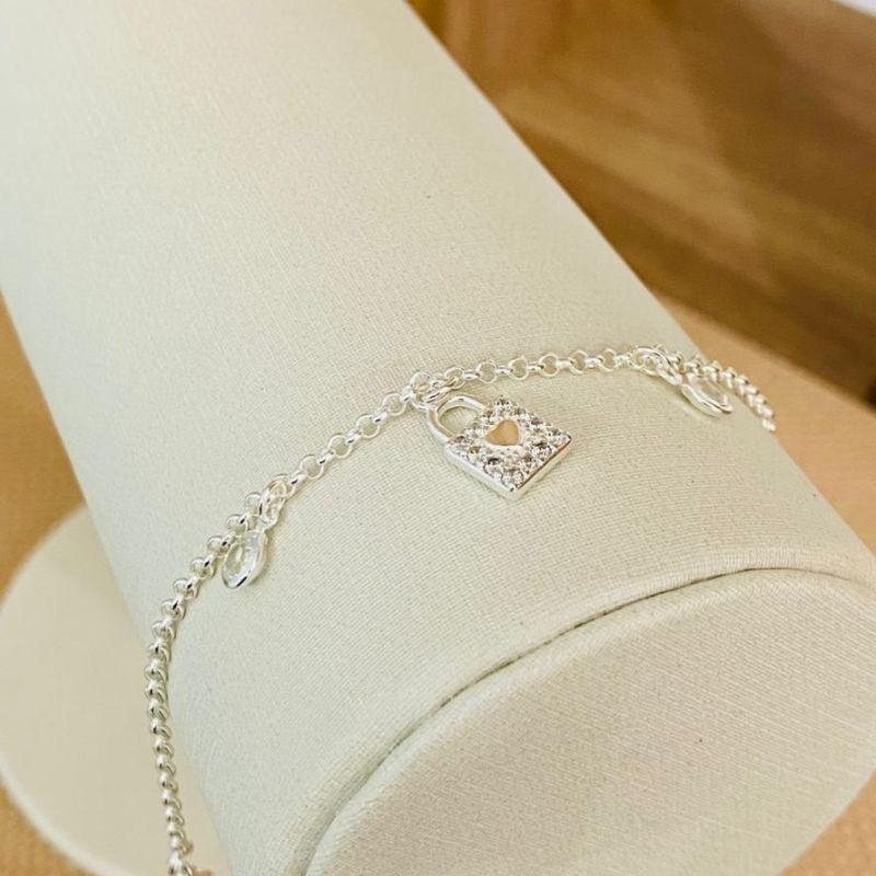 PULSEIRA CADEADINHO COM ZIRCONIAS