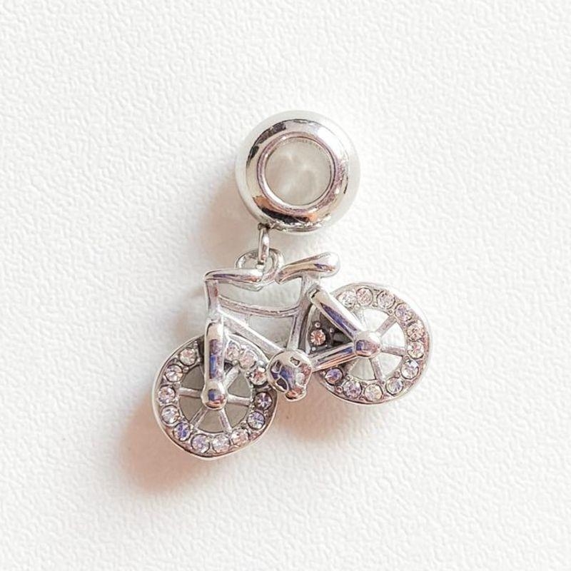 BERLOQUE PENDURICALHO BICICLETA CRAVEJADA CRISTAL