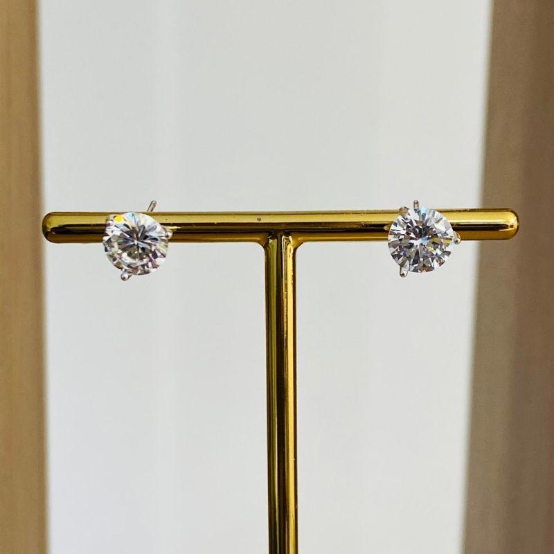 BRINCO PONTO DE LUZ ZIRCONIA