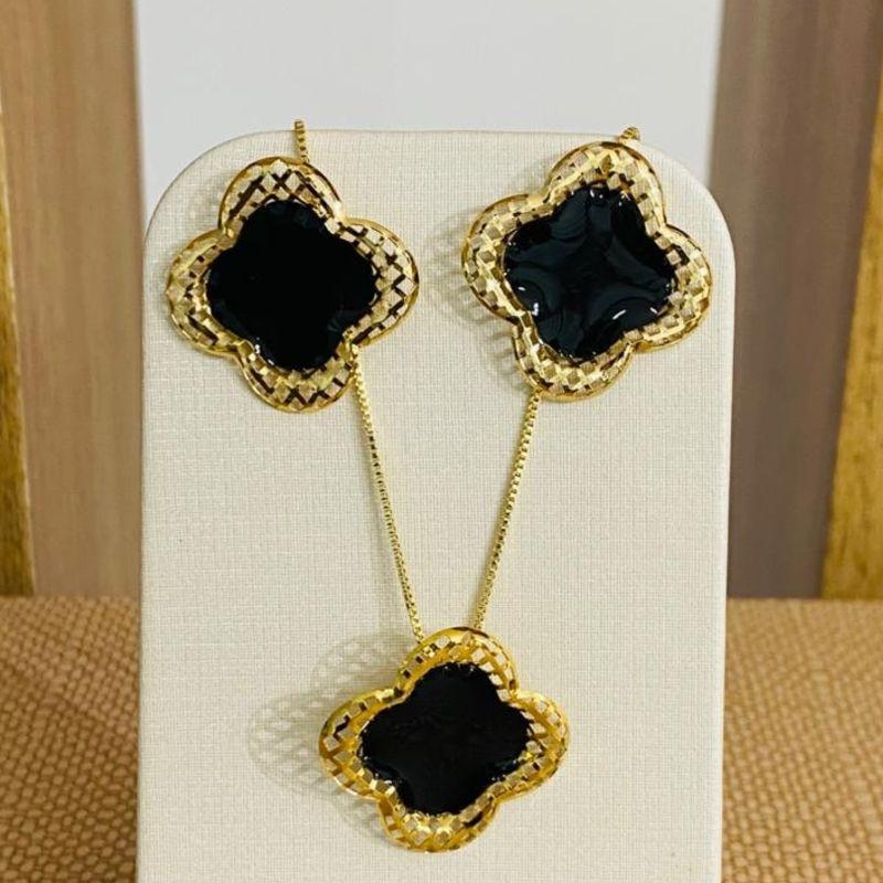 CONJUNTO TREVO PRETO