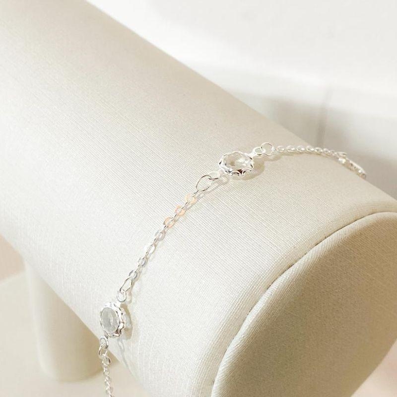 PULSEIRA COM 4  ZIRCONIAS