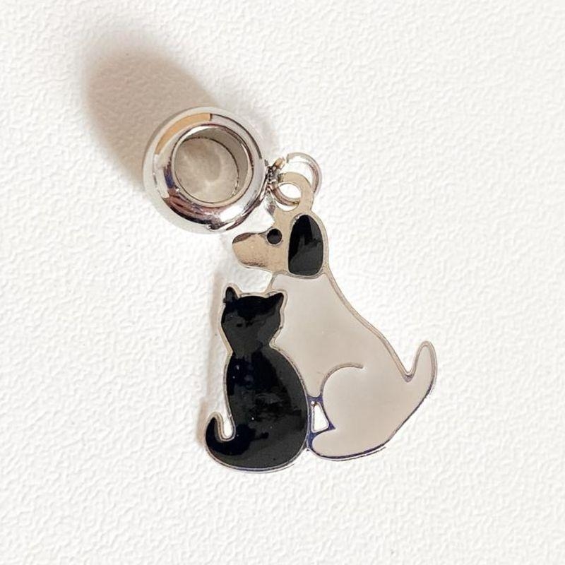 BERLOQUE CACHORRO E GATO PENDURICALHO