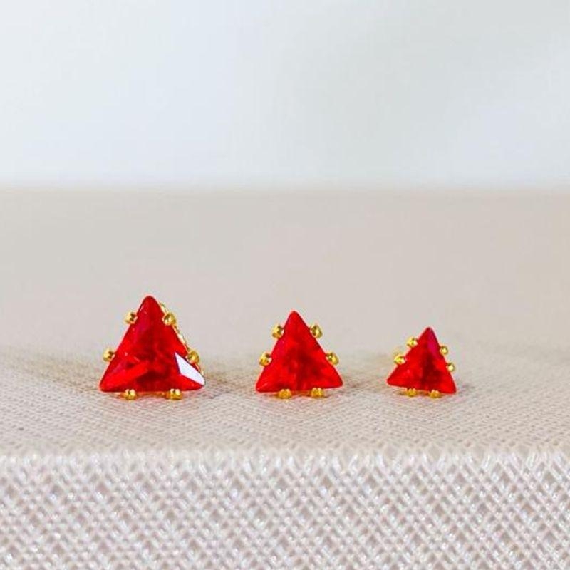 TRIO DE BRINCOS TRIÂNGULO VERMELHO