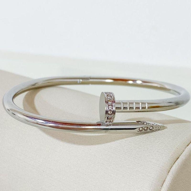 BRACELETE PREGO CRAVEJADO