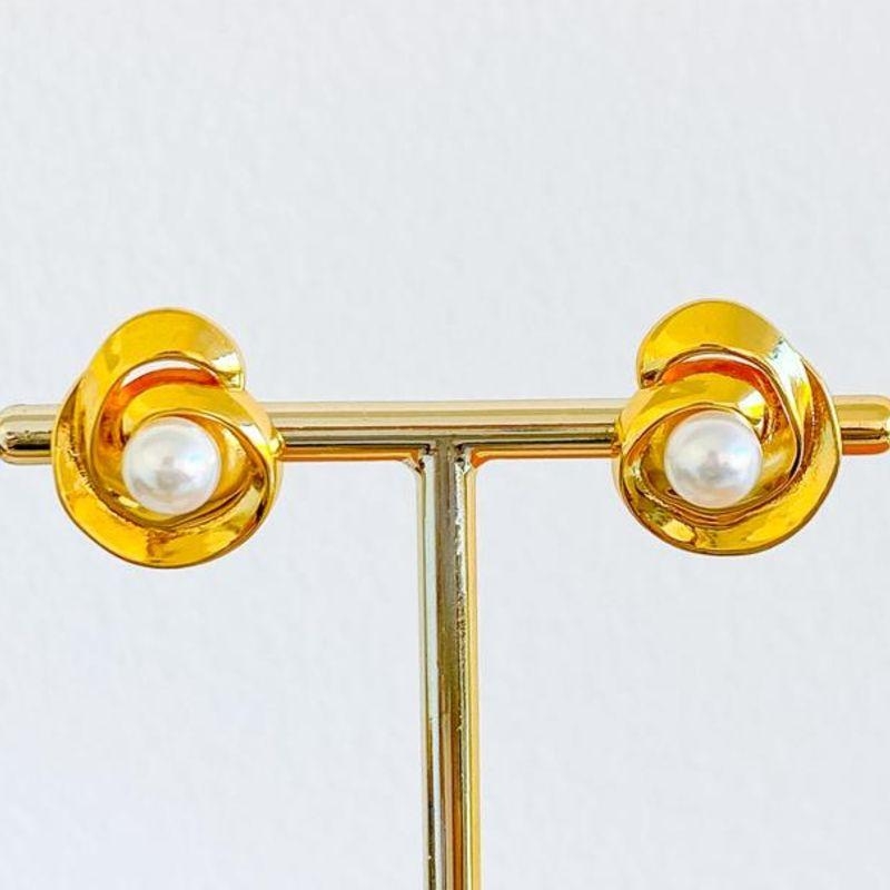 BRINCO ESPIRAL COM PEROLA