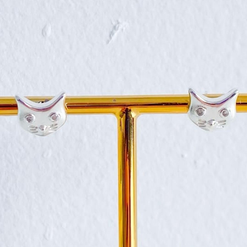 BRINCO GATINHO