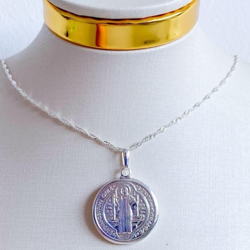 COLAR SÃO BENTO C/ 2 LADOS DA MEDALHA