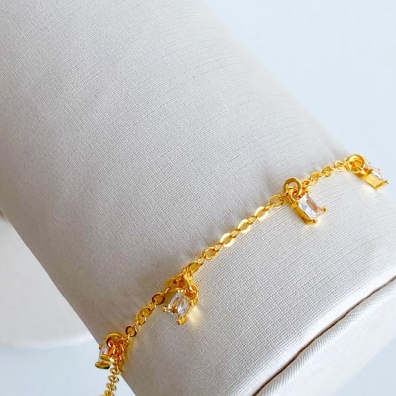 PULSEIRA ZIRCONIAS PENDURADAS