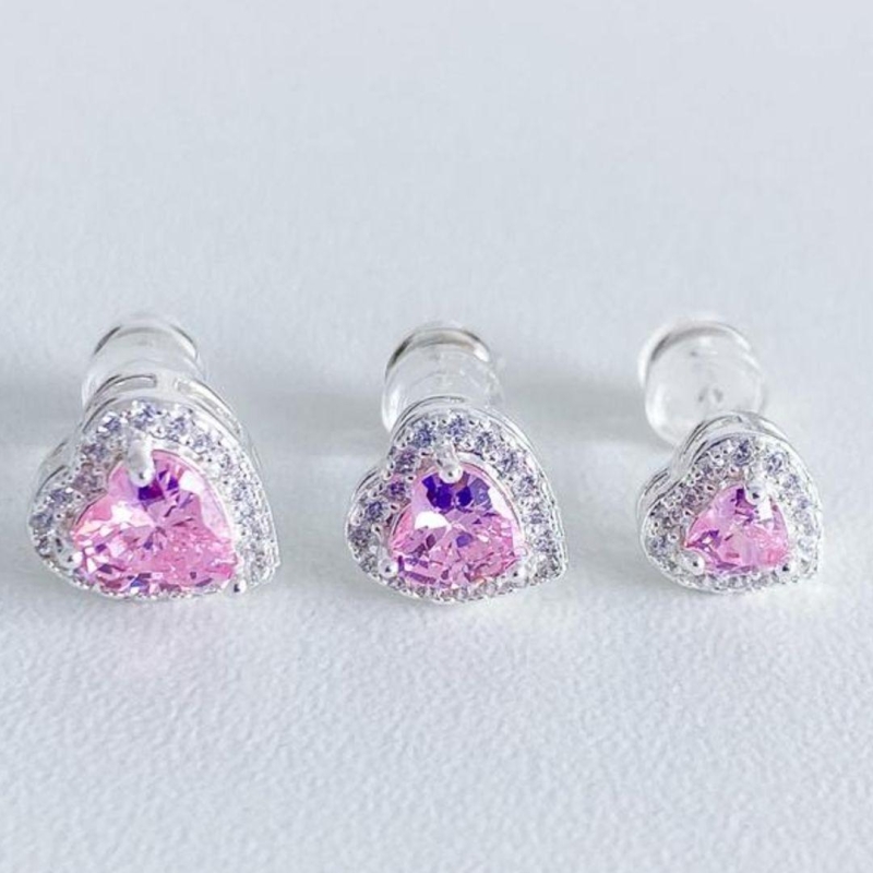 TRIO DE BRINCOS CORAÇÃO ROSA CRAVEJADO
