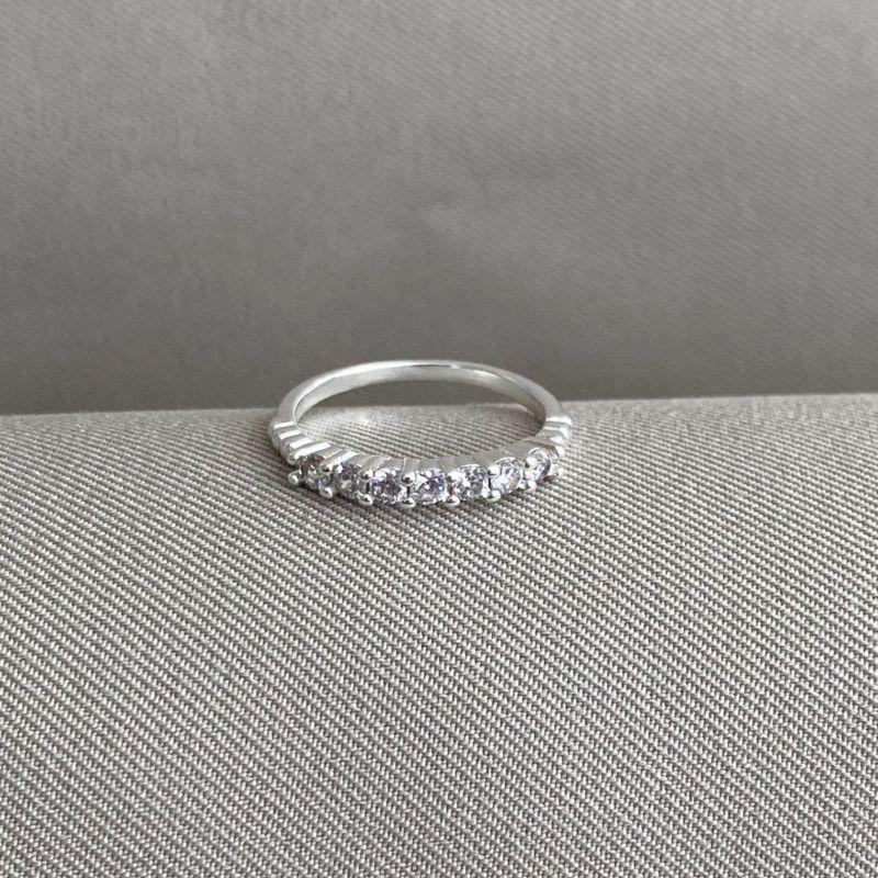 ANEL APARADOR COM ZIRCONIAS