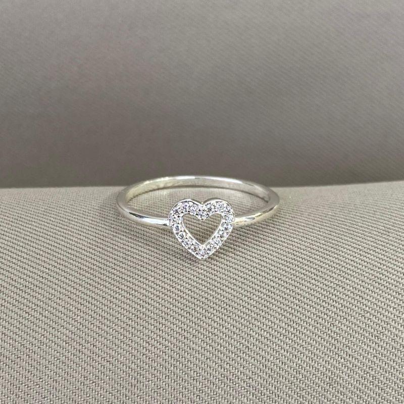 ANEL CORAÇÃO CRAVEJADO