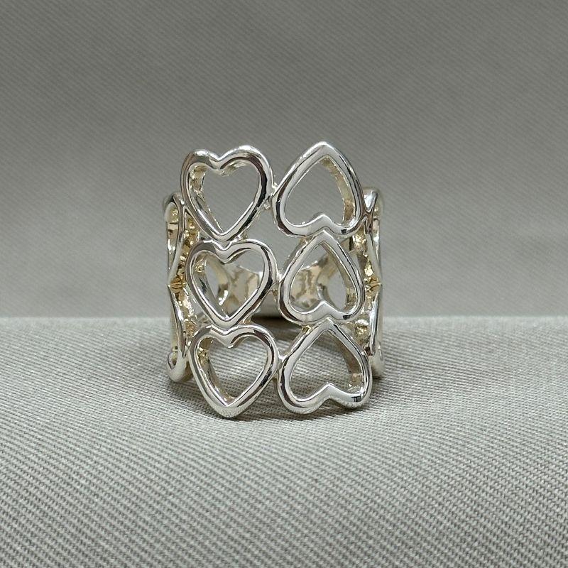 ANEL CORAÇÕES VAZADOS