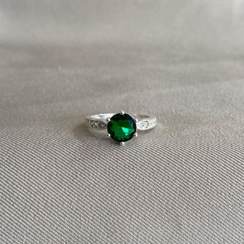 ANEL CRAVEJADO COM ZIRCONIA ESMERALDA