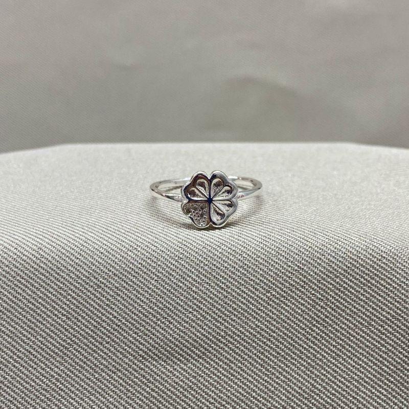 ANEL FLOR COM ZIRCONIAS