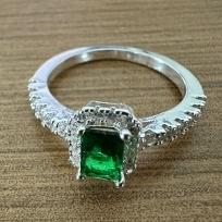 ANEL PRINCESA RETANGULAR CRAVEJADO