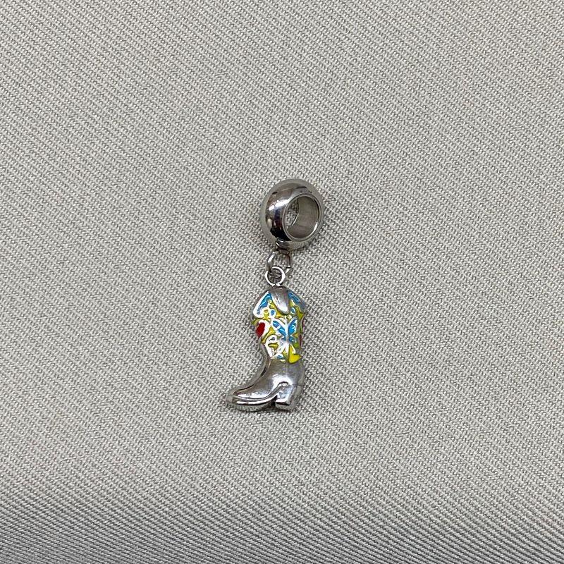 BERLOQUE PENDURICALHO BOTA COUNTRY