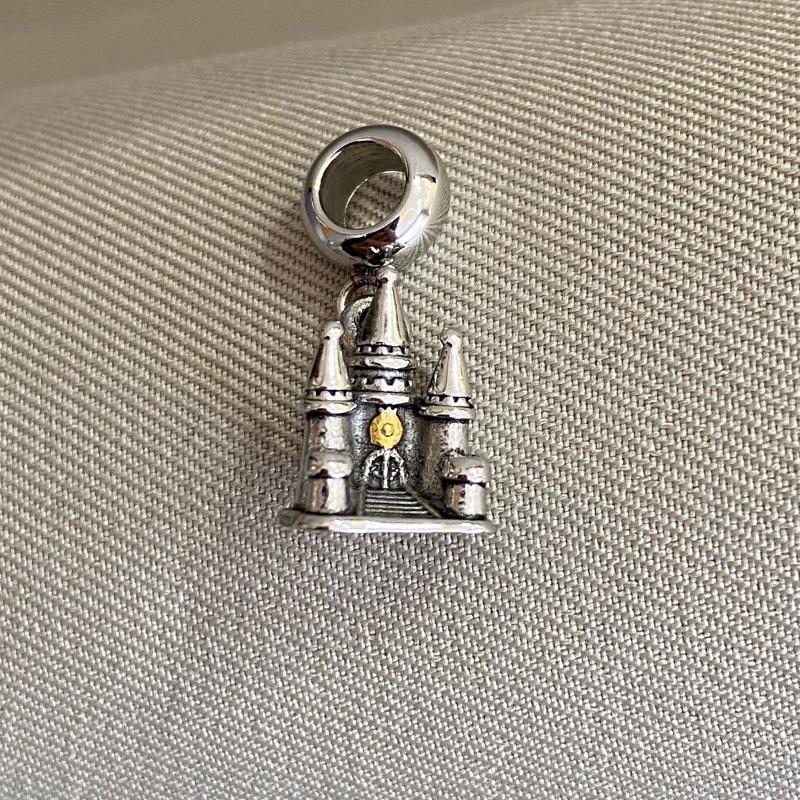 BERLOQUE PENDURICALHO DE CASTELO