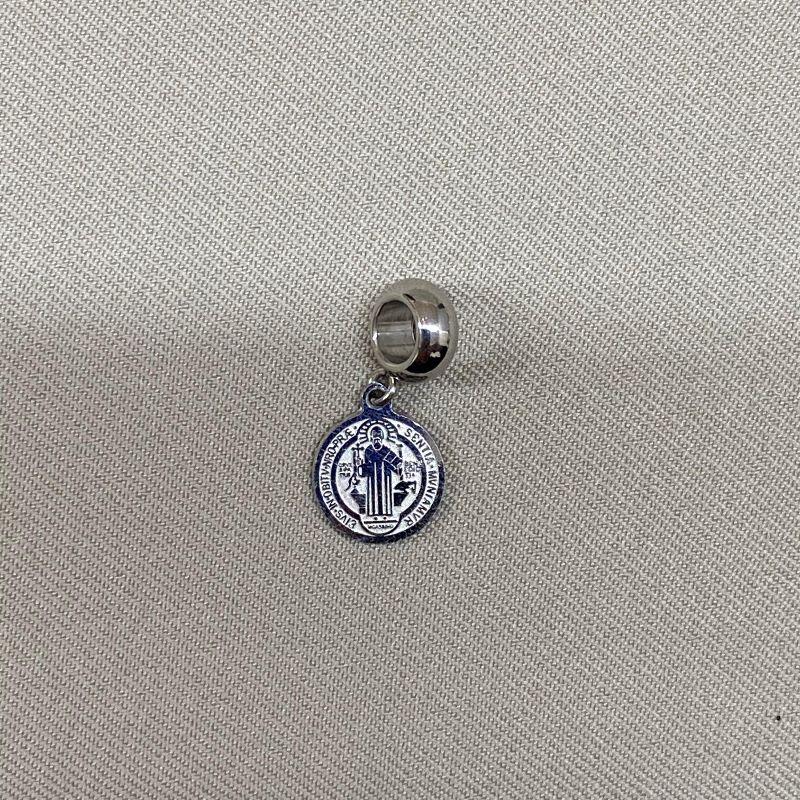 BERLOQUE PENDURICALHO DE MEDALHA DE SÃO BENTO