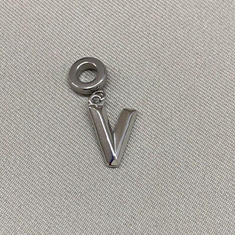 BERLOQUE PENDURICALHO LETRA LISA STEEL