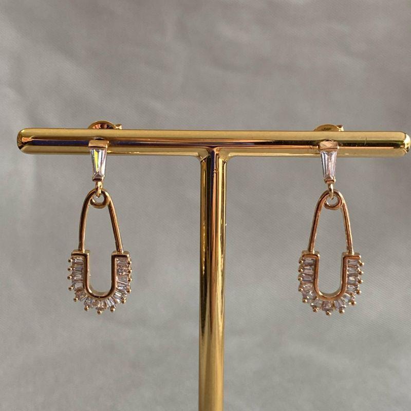 BRINCO ALFINETE CRAVEJADO