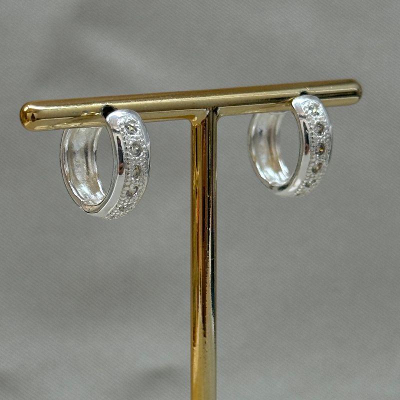 BRINCO ARGOLA 6 ZIRCONIAS