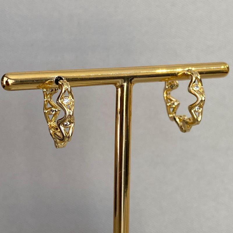 BRINCO ARGOLA COM ZIRCÔNIAS