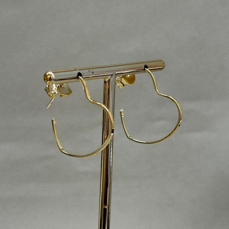 BRINCO ARGOLA DE CORAÇÃO 29MM G