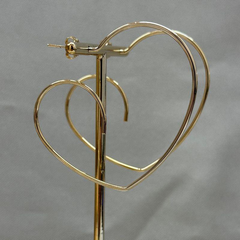 BRINCO ARGOLA DE FIO CORAÇÃO INFINITO G