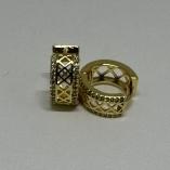 BRINCO ARGOLA LATERAIS CRAVEJADAS