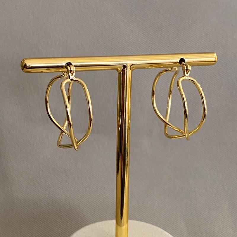 BRINCO ARGOLA TRANCADA MEDIA