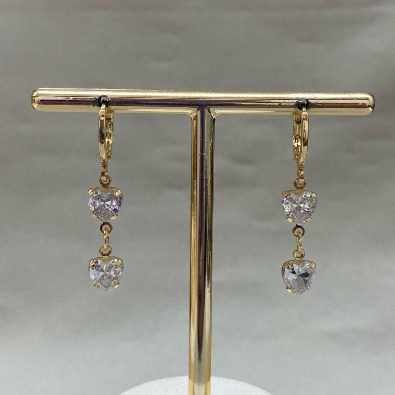 BRINCO ARGOLINHA ARTICULÁVEL COM DOIS CORAÇÕES