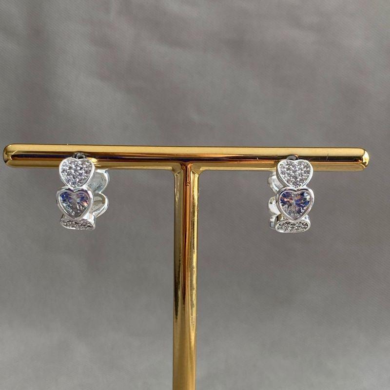 BRINCO ARGOLINHA COM CORAÇÃO CRAVEJADO/ZIRCONIA/LISO