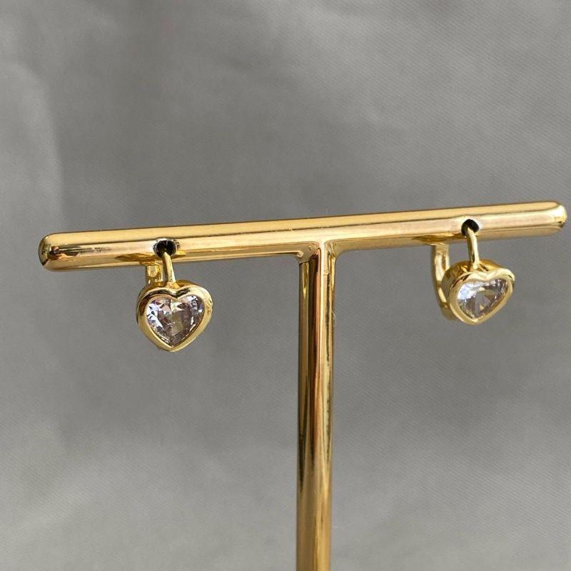 BRINCO ARGOLINHA COM CORAÇÃO ZIRCONIA